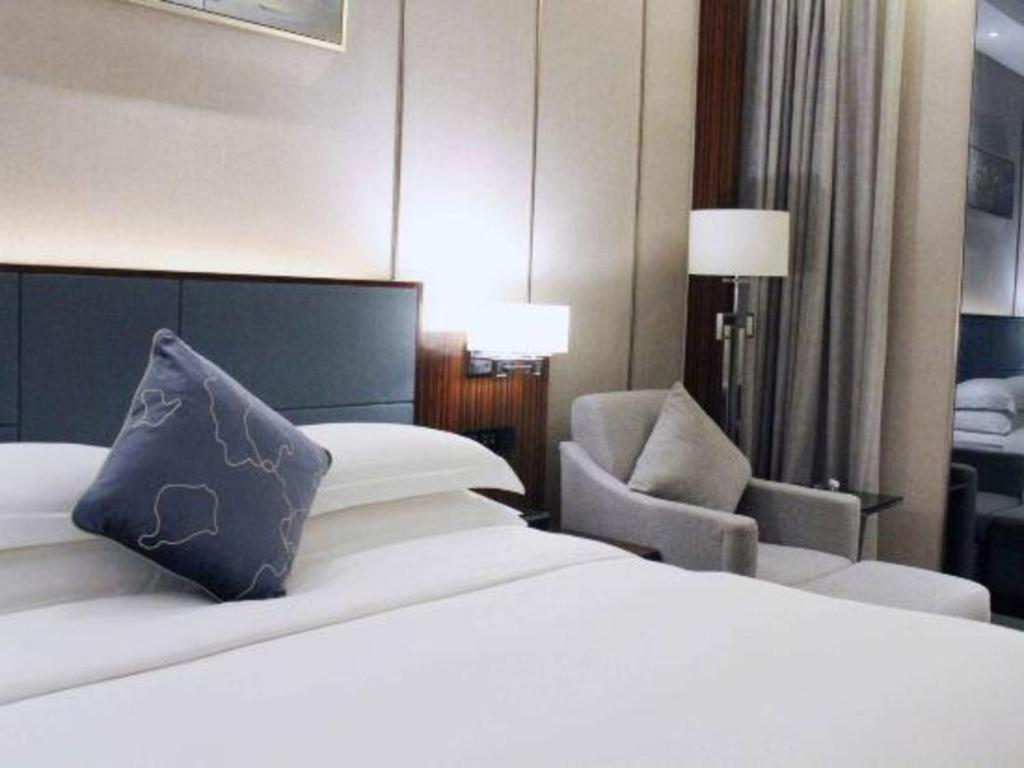 Ramada Foshan Shunde Экстерьер фото